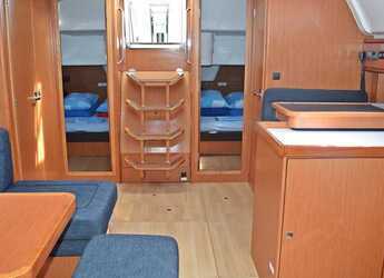 Rent a sailboat in Marina Kastela - Bavaria Cruiser 51