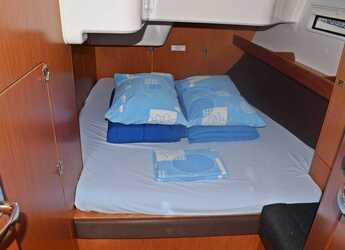 Rent a sailboat in Marina Kastela - Bavaria Cruiser 51