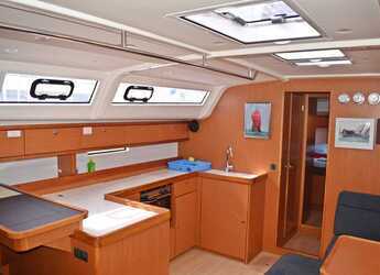 Rent a sailboat in Marina Kastela - Bavaria Cruiser 51