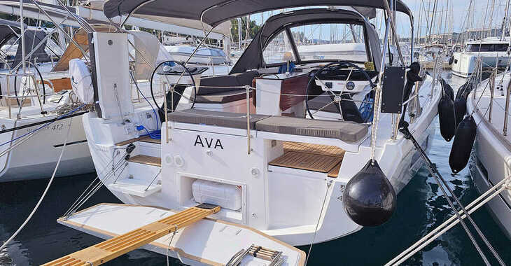 Rent a sailboat in Marina Frapa - Dufour 41