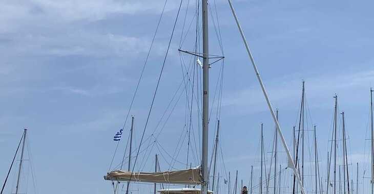 Rent a catamaran in Lavrion Marina - Lagoon 42