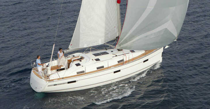 Rent a sailboat in Marina Kremik - Bavaria Cruiser 36