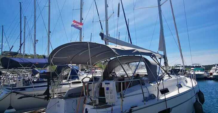 Rent a sailboat in Kremik Marina - Bavaria Cruiser 36