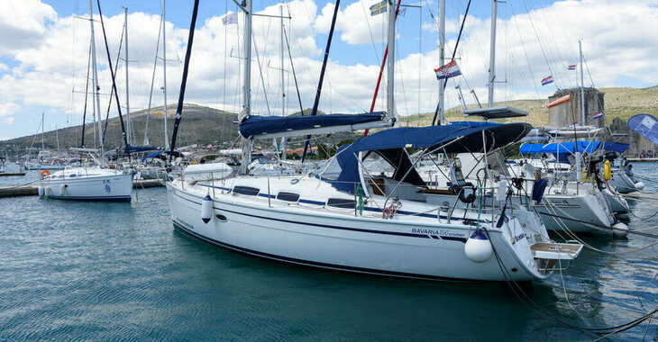 Rent a sailboat in Trogir (ACI marina) - Bavaria 34 Cruiser - 2 cab.