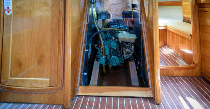 Rent a sailboat in Trogir (ACI marina) - Bavaria 34 Cruiser - 2 cab.