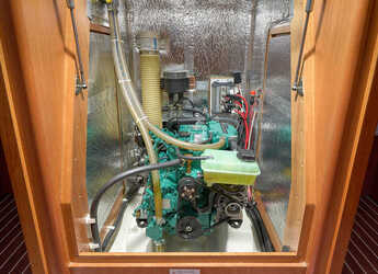 Chartern Sie segelboot in Trogir (ACI marina) - Bavaria Cruiser 37 - 3 cab.