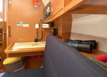 Chartern Sie segelboot in Trogir (ACI marina) - Bavaria Cruiser 37 - 3 cab.