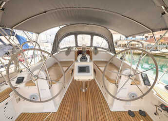 Chartern Sie segelboot in Trogir (ACI marina) - Bavaria Cruiser 37 - 3 cab.