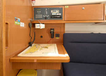 Chartern Sie segelboot in Trogir (ACI marina) - Bavaria Cruiser 37 - 3 cab.