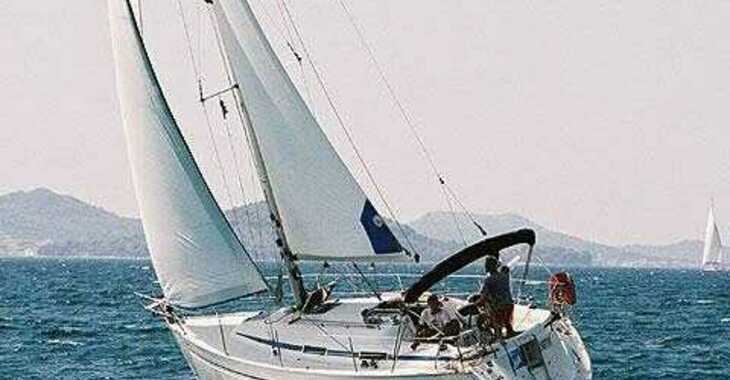 Rent a sailboat in Kremik Marina - Bavaria 32
