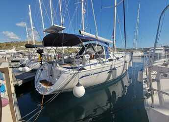 Rent a sailboat in Kremik Marina - Bavaria 42 Cruiser