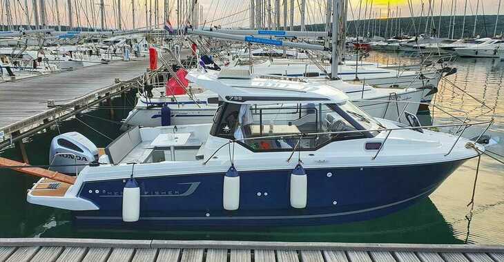 Rent a motorboat in Punat Marina - Merry Fisher 795 Legend