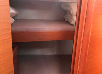 Rent a sailboat in Punat - Dufour 460 GL - 5 cab.