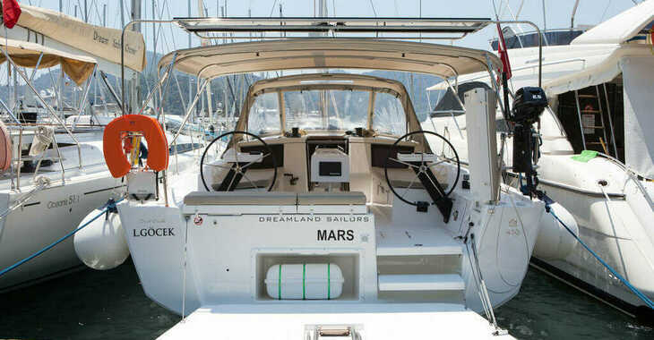 Alquilar velero en Port Gocëk Marina - Dufour 430 - 3 cab.