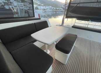 Alquilar catamarán en Paros Marina - Lagoon 42