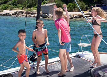 Alquilar catamarán en Marina Mandalina - Aventura 34