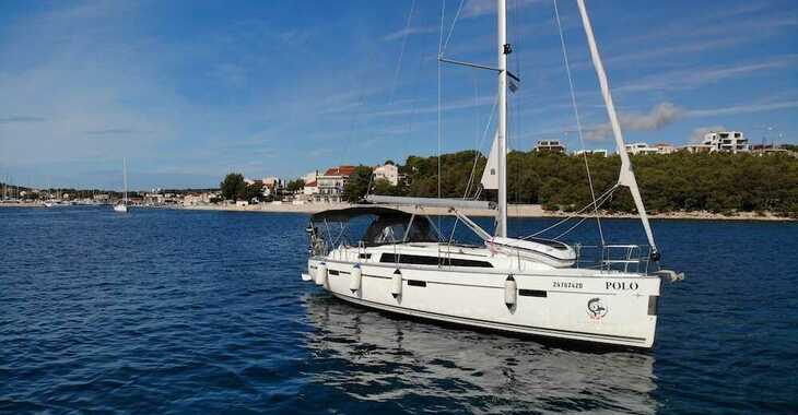 Rent a sailboat in Marina Drage - Bavaria Cruiser 37 - 3 cab.
