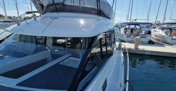 Rent a yacht in Marina Drage - Platinum 40