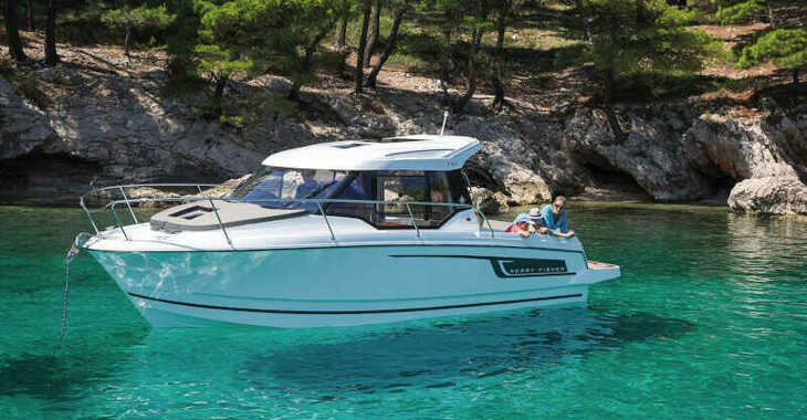 Rent a motorboat in Kornati Marina - Merry Fisher 795