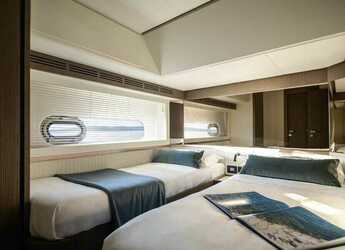 Alquilar yate en Marina Lav - Azimut Magellano 66