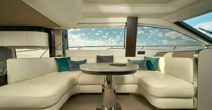 Chartern Sie yacht in Marina Lav - Azimut 55 Fly