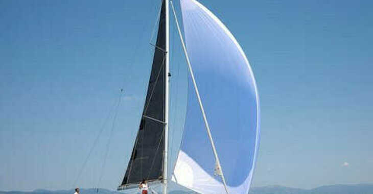 Rent a sailboat in Kremik Marina - Bavaria C38