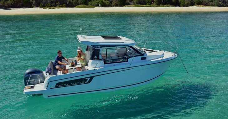 Rent a motorboat in Veruda Marina - Merry Fisher 695