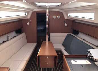 Rent a sailboat in Kos Marina - Bavaria Cruiser 34