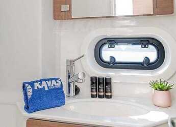 Rent a catamaran in Alimos Marina - Bali 4.2