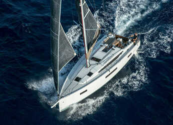 Rent a sailboat in Marine Pirovac - Sun Odyssey 410