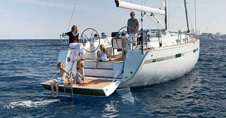 Rent a sailboat in Ece Marina - Bavaria Cruiser 45 - 3 cab.