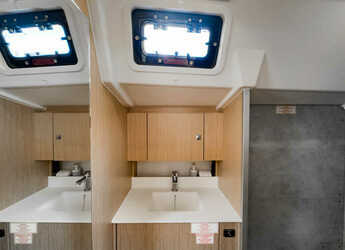 Rent a sailboat in Ece Marina - Bavaria C38
