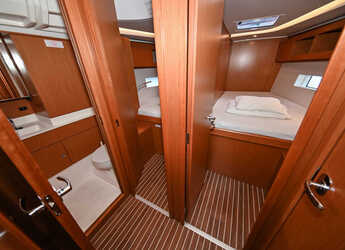 Rent a sailboat in Marina Sukosan (D-Marin Dalmacija) - Bavaria C50