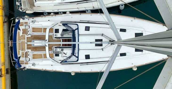 Chartern Sie segelboot in Marina Zeas - Oceanis 48
