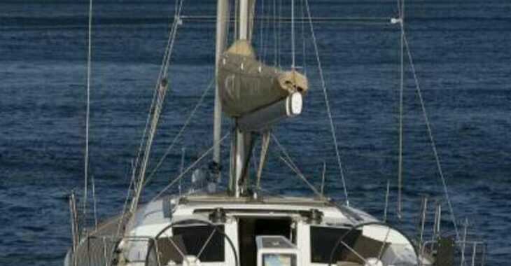 Rent a sailboat in Marina Paleros - Oceanis 45 - 4 cab.