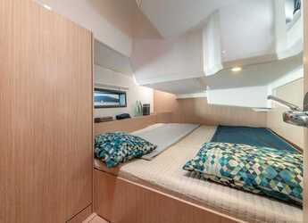 Rent a sailboat in Marina Paleros - Bavaria C42