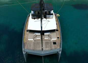 Rent a catamaran in Lavrion Marina - Moon Yacht 63,42 Ft