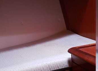 Rent a sailboat in Punat - Bavaria 44