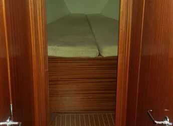 Rent a sailboat in Punat - Bavaria 44