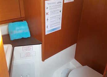 Rent a sailboat in Punat - Bavaria Cruiser 34