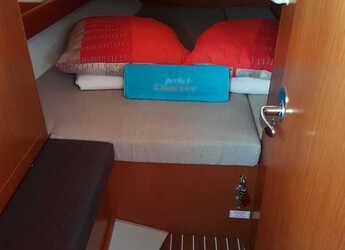 Rent a sailboat in Punat - Bavaria Cruiser 34