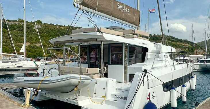 Rent a catamaran in Marina Kremik - Bali 4.4 - 4 + 1 cab.