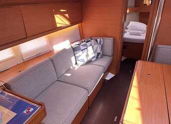Alquilar velero en Marina Kremik - Dufour 390 GL