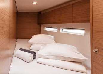 Alquilar velero en Marina Kremik - More 55