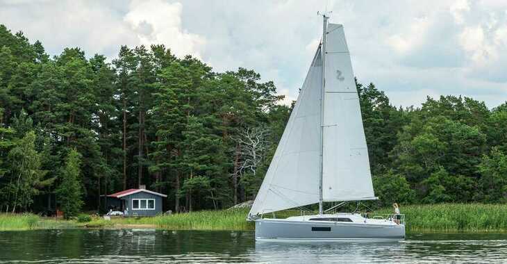 Rent a sailboat in Albatros Marina - Oceanis 30.1