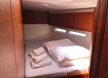 Alquilar velero en Marina Kastela - More 55