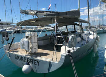 Alquilar velero en Marina Kastela - More 55