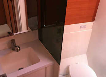 Alquilar velero en Marina Kastela - More 55