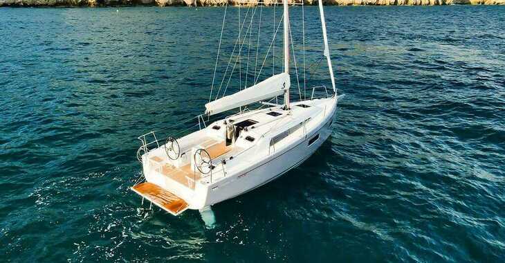 Rent a sailboat in Albatros Marina - Oceanis 34.1