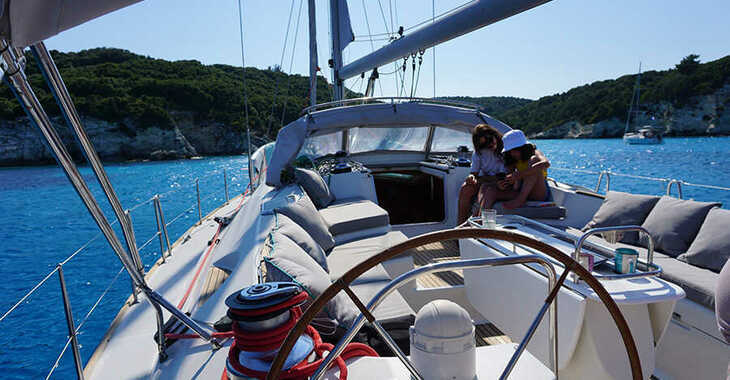 Rent a sailboat in Marina Gouvia - Sun Odyssey 54DS